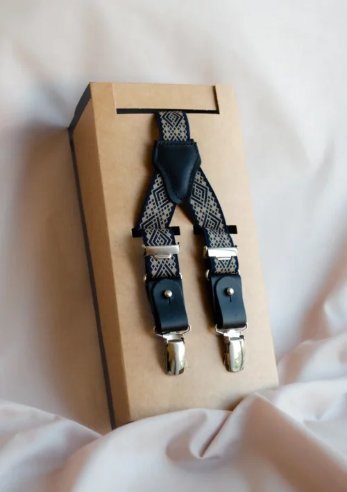 bretelles jacquard losange marine beige homme signée clovis