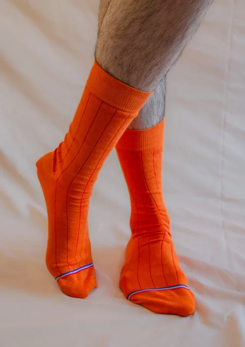 chaussette orange coton bio signée clovis sanguine