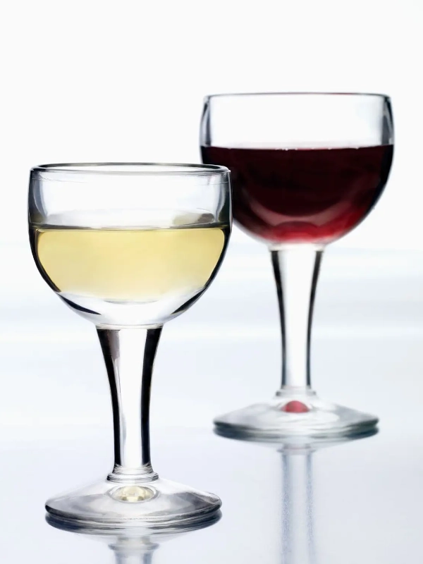 4x3 signee clovis ou trouver accessoires degustation vin aveugle verre la rochere verres de vin table bistrot degustation vin aveugle accessoires la rochere
